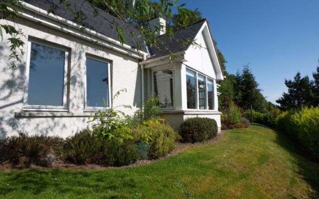 House Ness Side Drumnadrochit