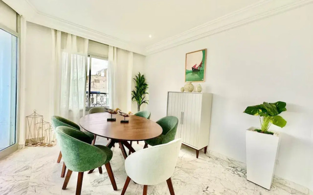 The Lake View Spacious With Amazing Terrace