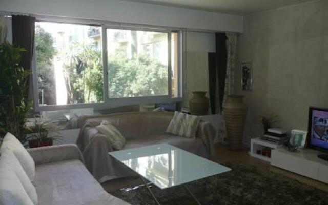 Appartement Standing a 50m de la mer