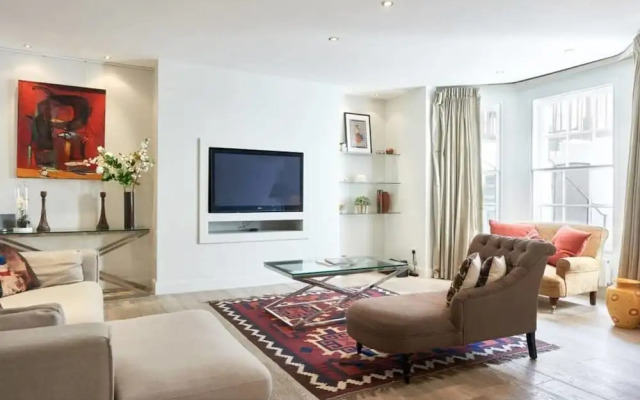 3bed, 2bath Kensington Flat W/garden 1min to Tube