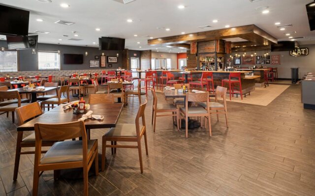 Holiday Inn & Suites Decatur-Forsyth by IHG