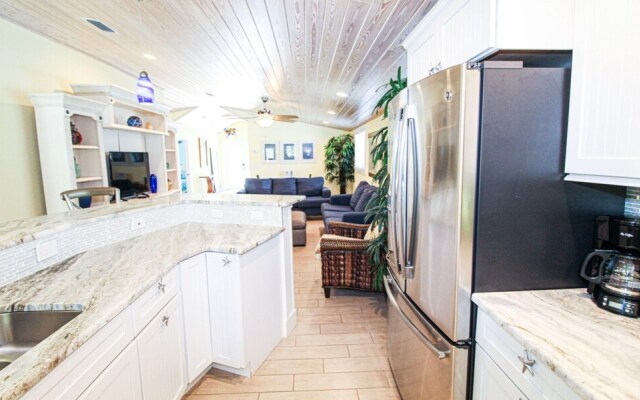 Bean Point Bungalow by AMI Locals