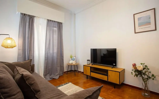 Central Athens Fully-equipped Getaway in Victoria