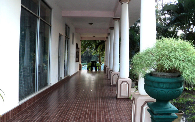 Tharindu Guest House