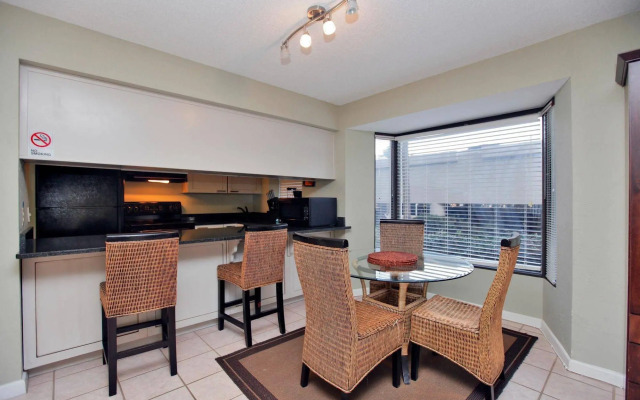Beachside Towers at Sandestin by Panhandle Getaways