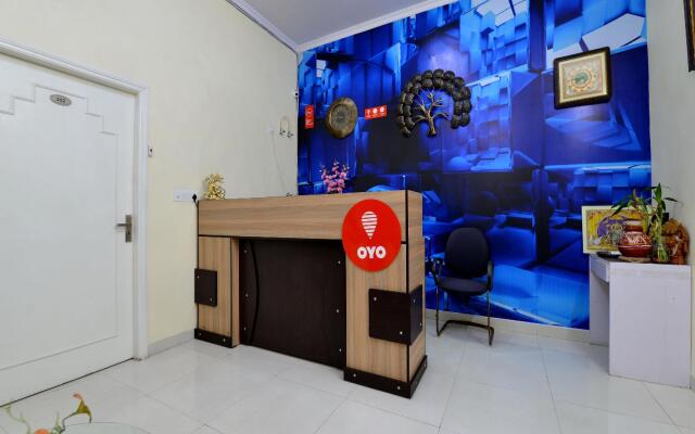 OYO 13083 Hotel Lovely Inn