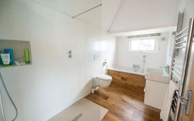 3 Beach Way House