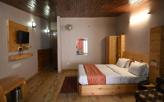 OYO 1820 Hotel Prim Rose – Guest Rooms – Nainital