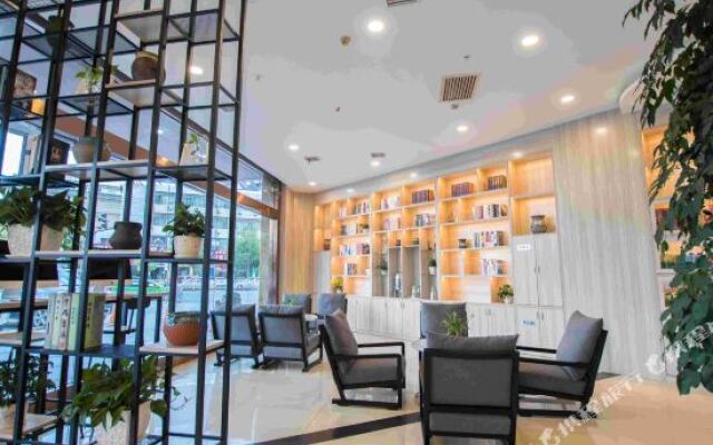 Towo Shangpin Hotel (Hanzhong Shaanxi University of Technology)