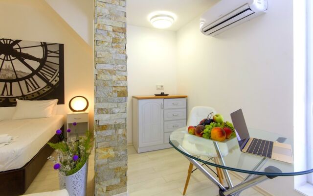 Penthouse Suites Rakovska Apartments