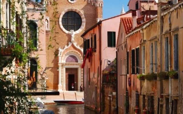 Magic Venice in Love