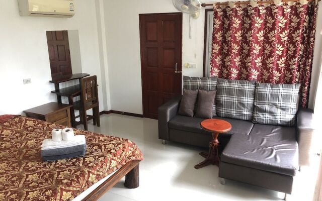 High Bar Rooms and Bungalows - Adults Only