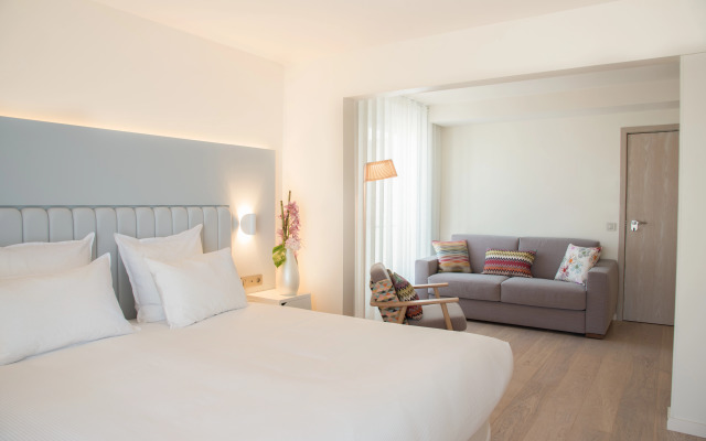 Croisette Beach Hotel Cannes - MGallery Collection