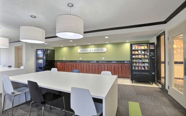 Studio 6 Dallas - Plano Medical Center