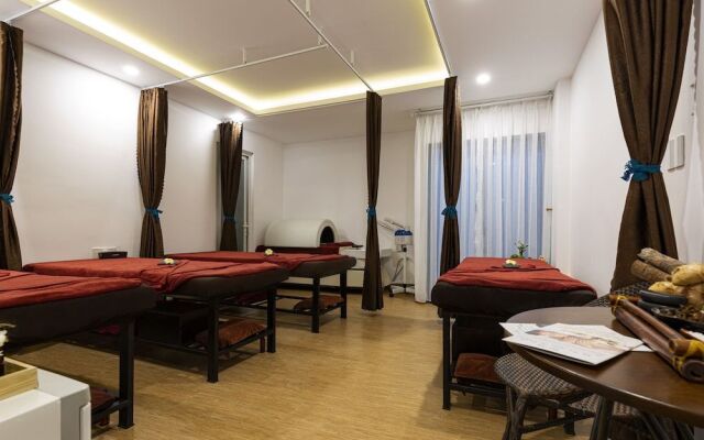 Lyn's Hotel & Apartment