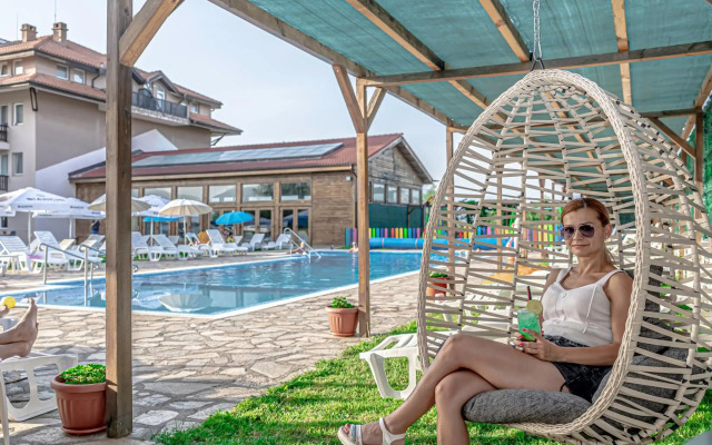 Seven Seasons Hotel