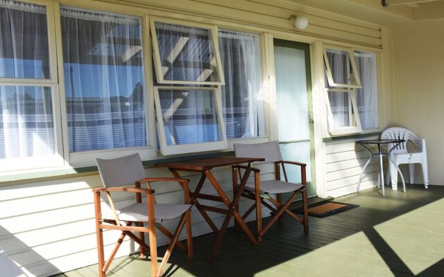 Featherston Motels And Camping