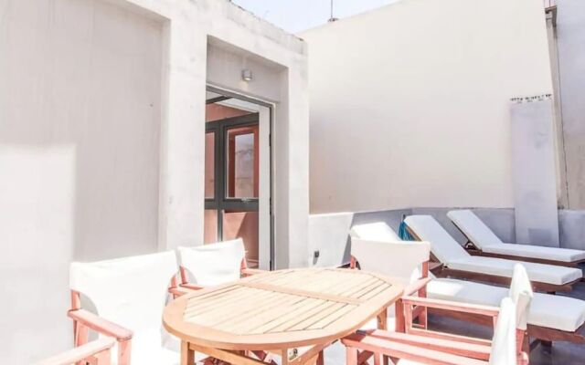 Stylish Maisonette, Kerameikos