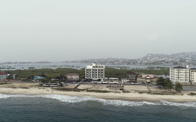 Sierra Palms Resort