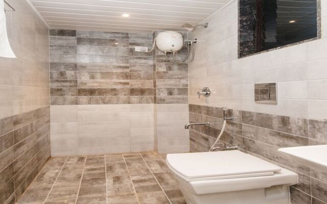 OYO 12894 Bunty Residency