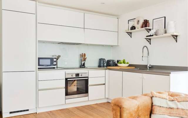 The Copenhagen Place - Enchanting 2bdr Flat With Balcony