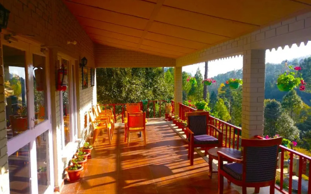 Majkhali woods, Ranikhet, by Himalayan Eco Lodges