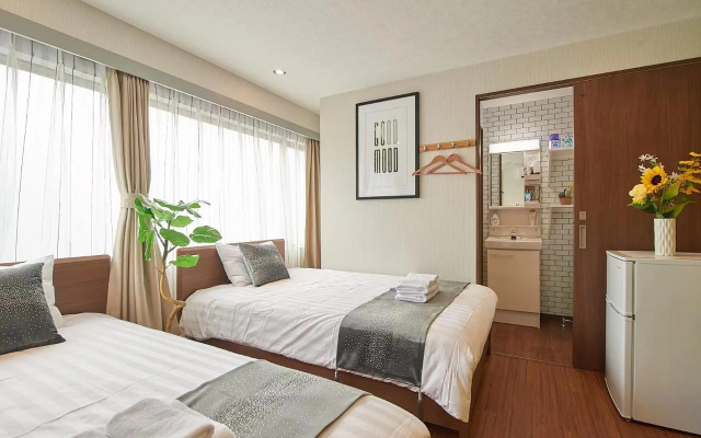 3 min to Komagome Sta by foot/15min to Shinju&Tokyo Sta by JR – Guest Rooms – Tokyo