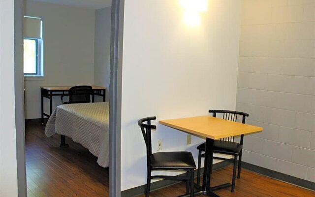 Residence & Conference Centre - Welland