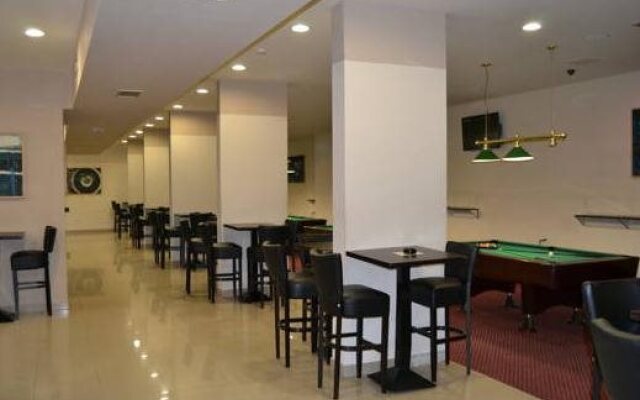 Hotel Medium