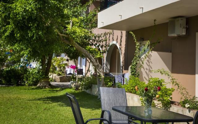 Olive Grove Studios & Apartments