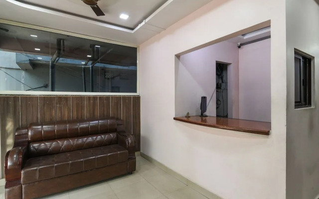 OYO 15011 Blue Homes