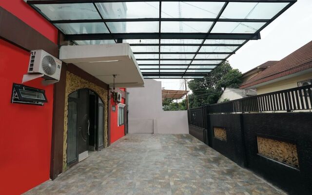 OYO 306 Koen Residence