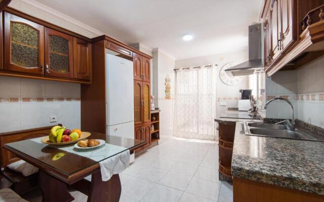 Picasso Center Apartment