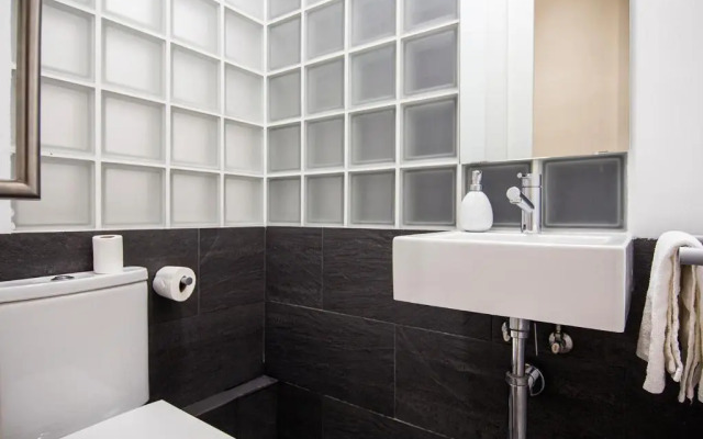 Key Sagrada Família & Park Guell Apartment