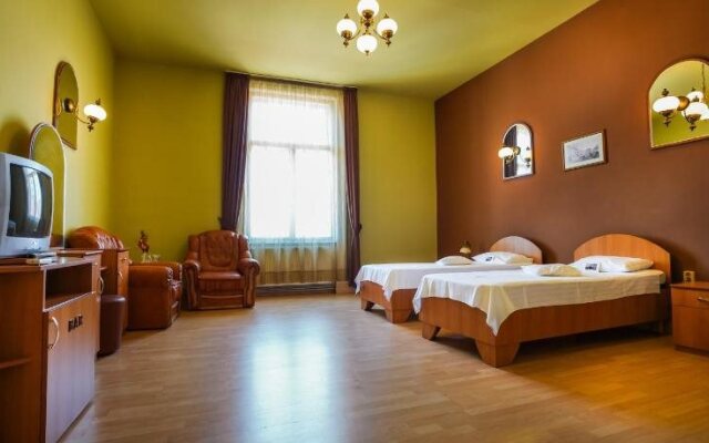 Agape Hotel & Restaurant