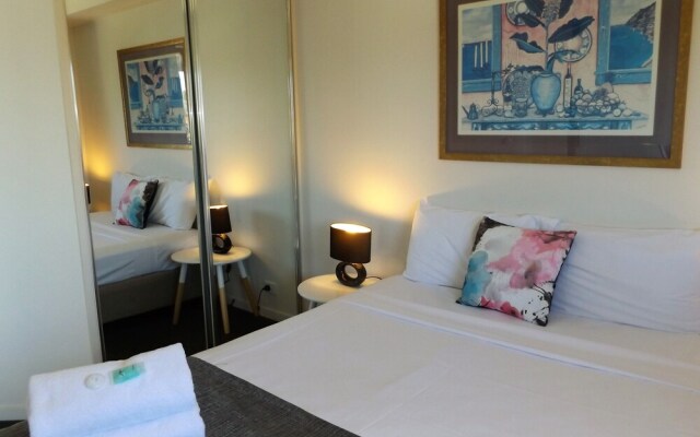 Milton Motel Apartments