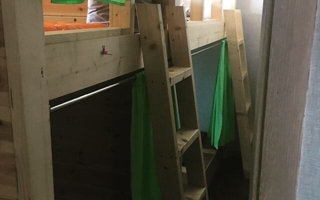 Darak Capsule Guesthouse - Hostel