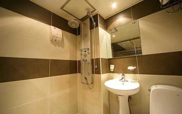 Queen 21 Hotel Sinchon