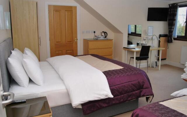 The Old SchoolHouse Hotel