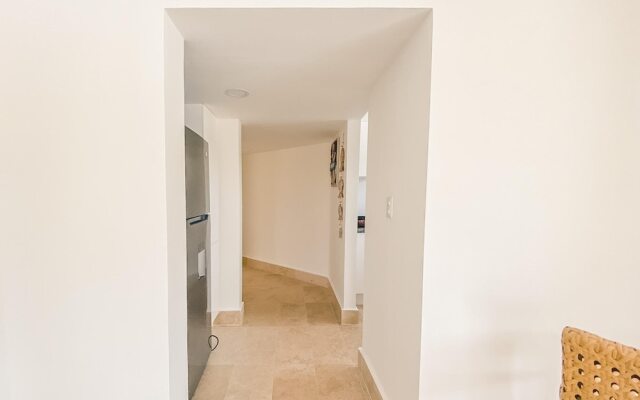 Bring Your Furry Friends Enjoy This Green One 1BR Apartment CC2