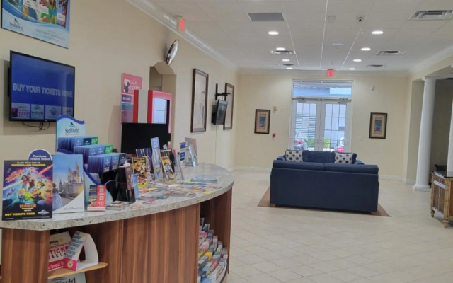 Lakeview Condo Hotel near Disney