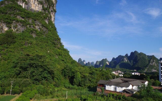 Yangshuo Dahuwai Camps Hotel