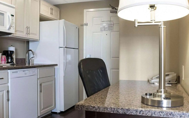 MainStay Suites Bismarck