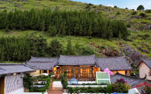 Ruyuan Mansion · Lijiang Naxi Style Garden