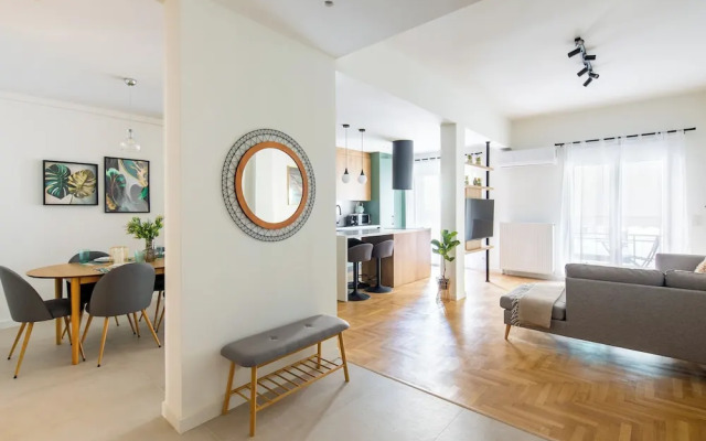 Mystique 2-Bedroom Apartment in Athens