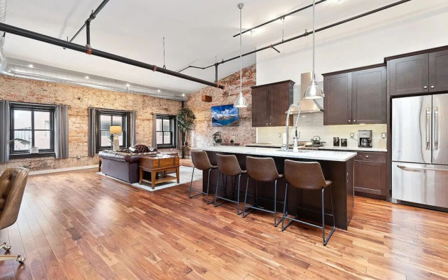 LUXURIOUS Million-Dollar Penthouse