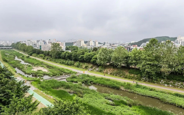 Daejeon Yuseong Motel Nine