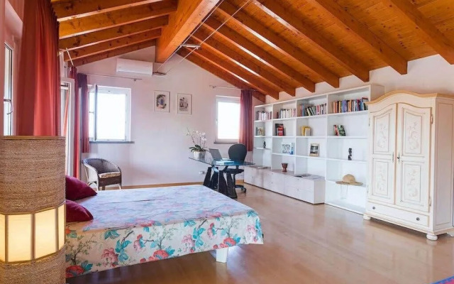 Villa Near Milan With Swimming Pool