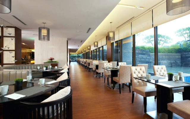 Evergreen Resort Hotel (Jiaosi)