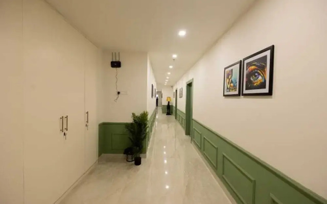 Moon Walk Hotel & Restaurant